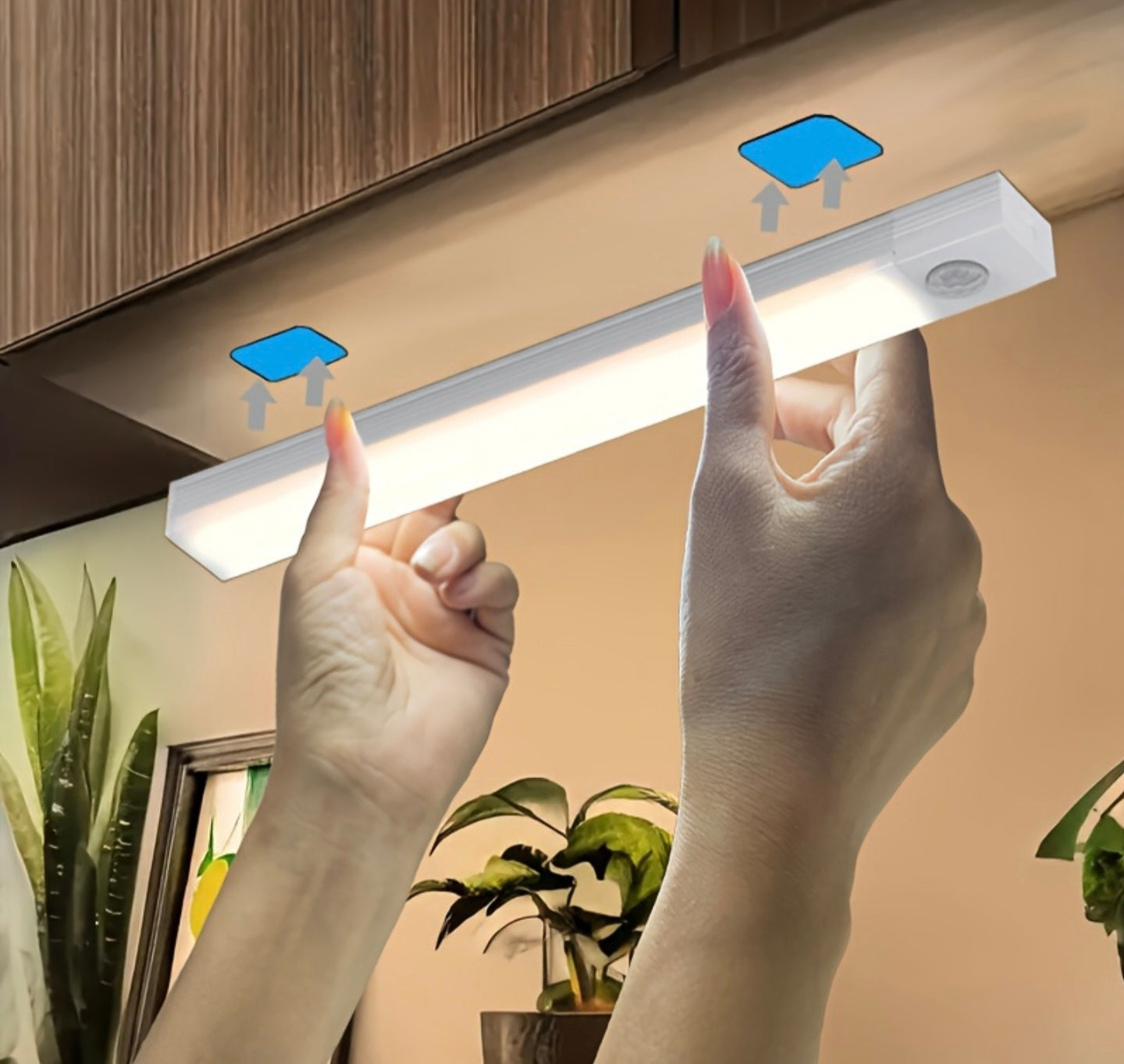 SmartGlow™ LED Motion Light